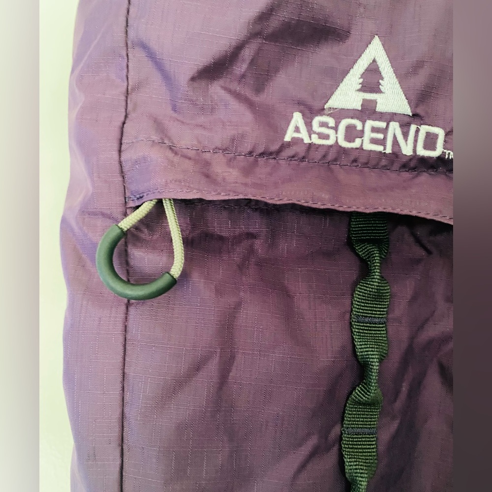 Ascend Dash 720 Lightweight Backpack - image 3